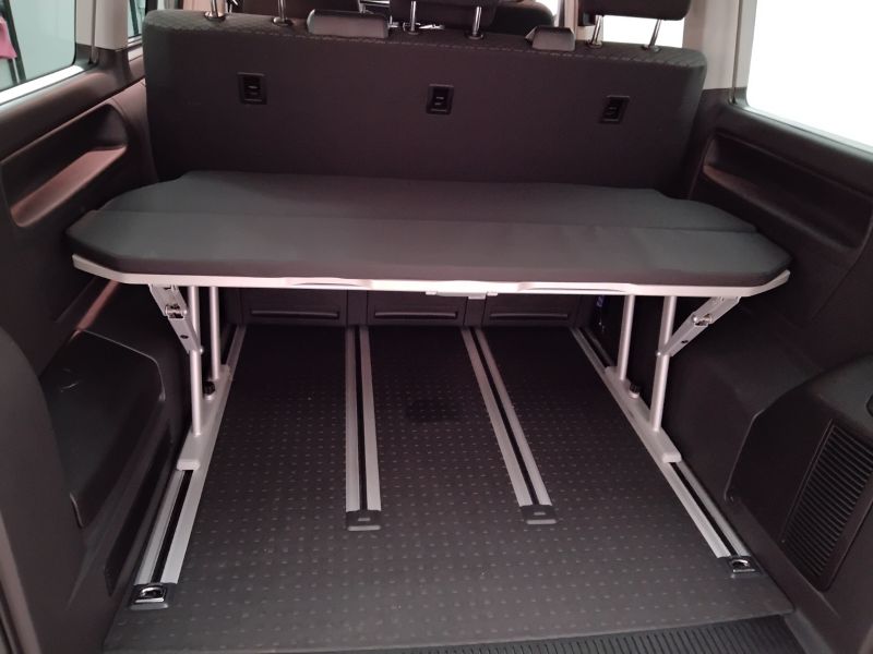 GuidiCar - VOLKSWAGEN INDUSTRIALI California 2023 California - California   BeachPC110 TDIA7 Usato